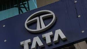 Tata Motors Share Price: डिमर्ज का नाम सुनते ही टाटा मोटर्स के शेयरों को लगे पंख, जाने कहा गया शेयर